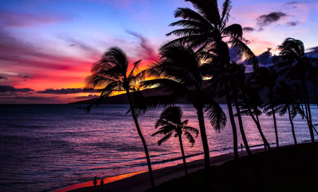 It's no surprise that sunset in Hawaii is one of the best in the USA, and the world for that matter - Luxury Escapes