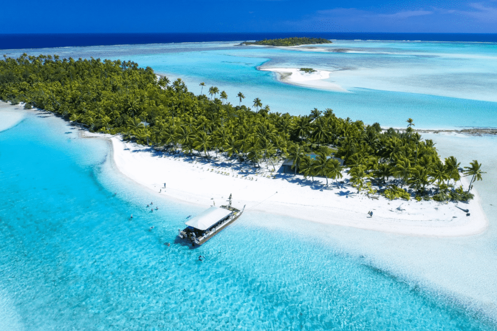 Explore the Cook Islands - Luxury Escapes
