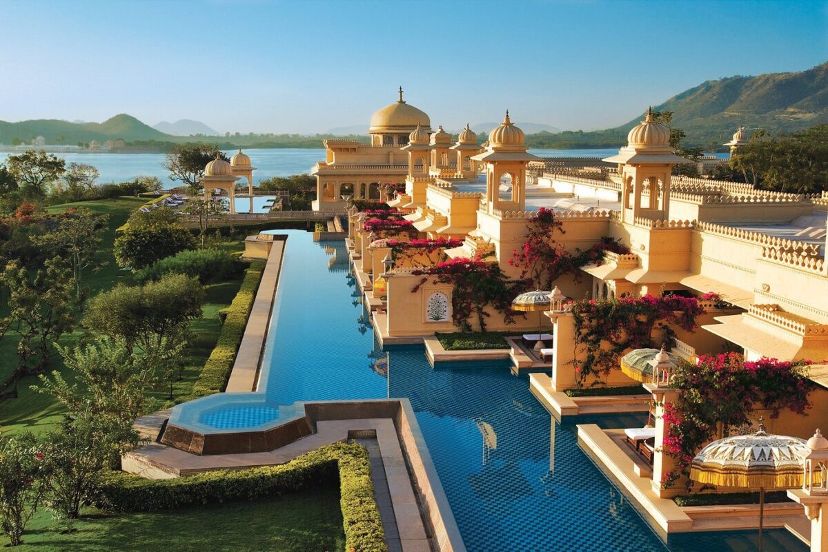 The Oberoi Udaivilas, one of India's best palace hotels - Luxury Escapes