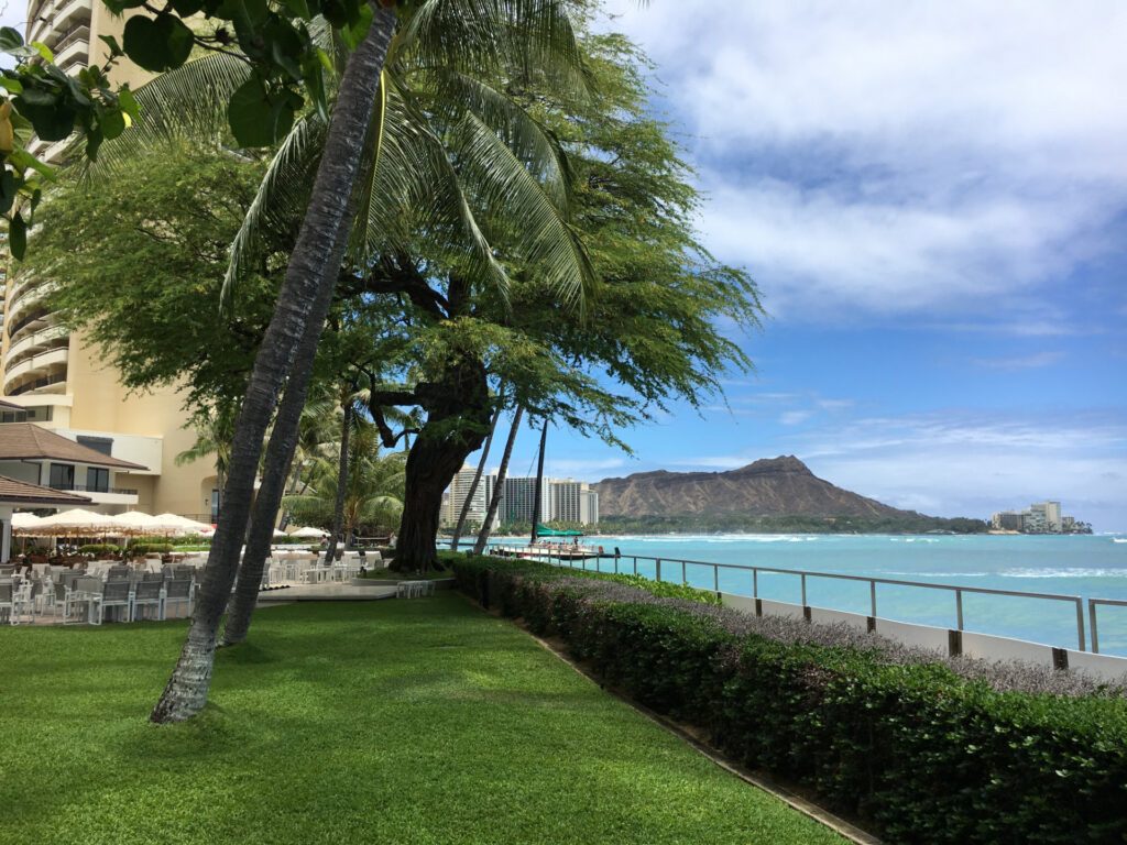 Dream by Luxury Escapes - Dreamiest Honolulu Resorts by the Beach