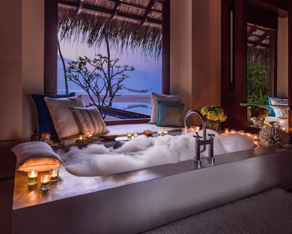 One&Only Reethi Rah, Maldives, home to one of the world's most incredible bathtubs.