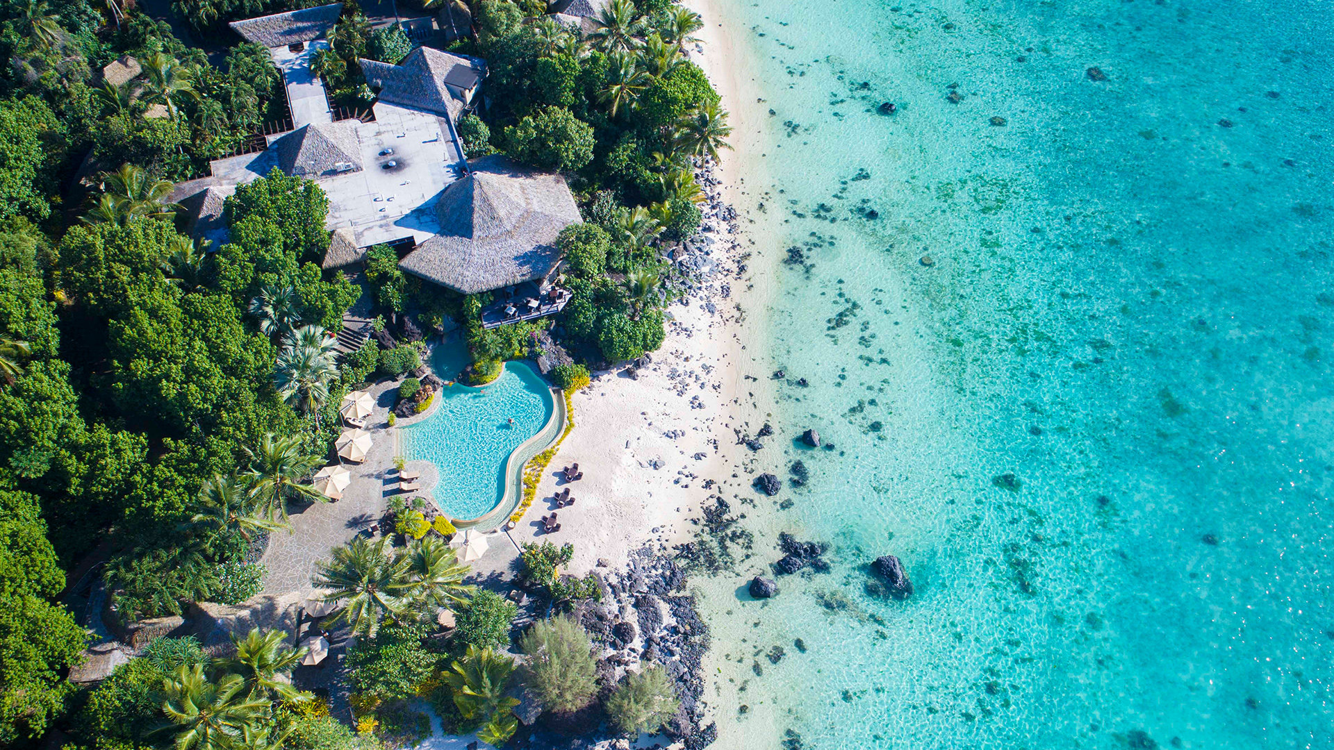 Aerial shot of Pacific Resort Aitutaki||||||