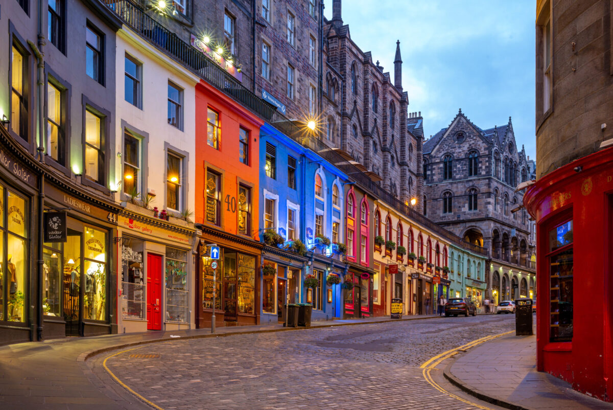 Shops and bars in Edinburgh by night, one of the best things to do in Edinburgh