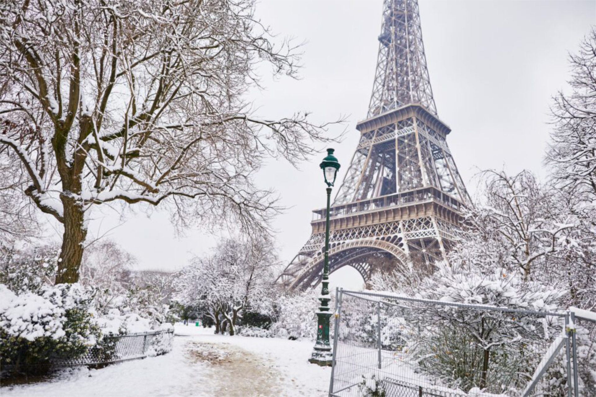 Paris in Winter Image by Ekaterina Pokrovsky via Shutterstock||||