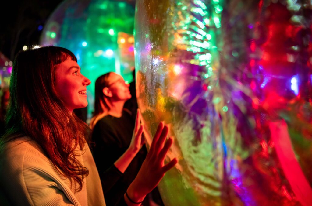 Dream by Luxury Escapes - 5 Ways to Shift the Ordinary & Get the Best Out of Vivid Sydney 2023