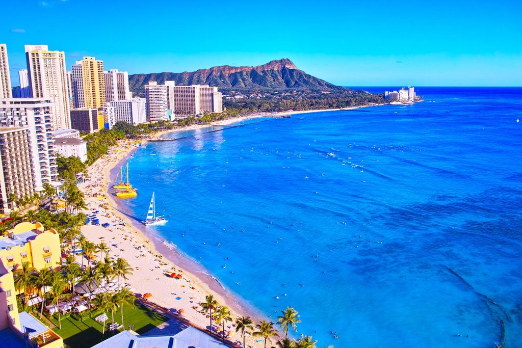 Waikīkī Beach, Oʻahu, Hawaiʻi.