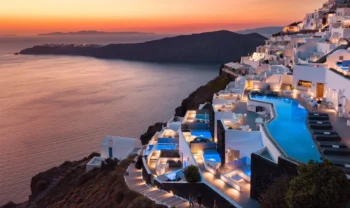 How to Nail That Santorini Sunset Moment 