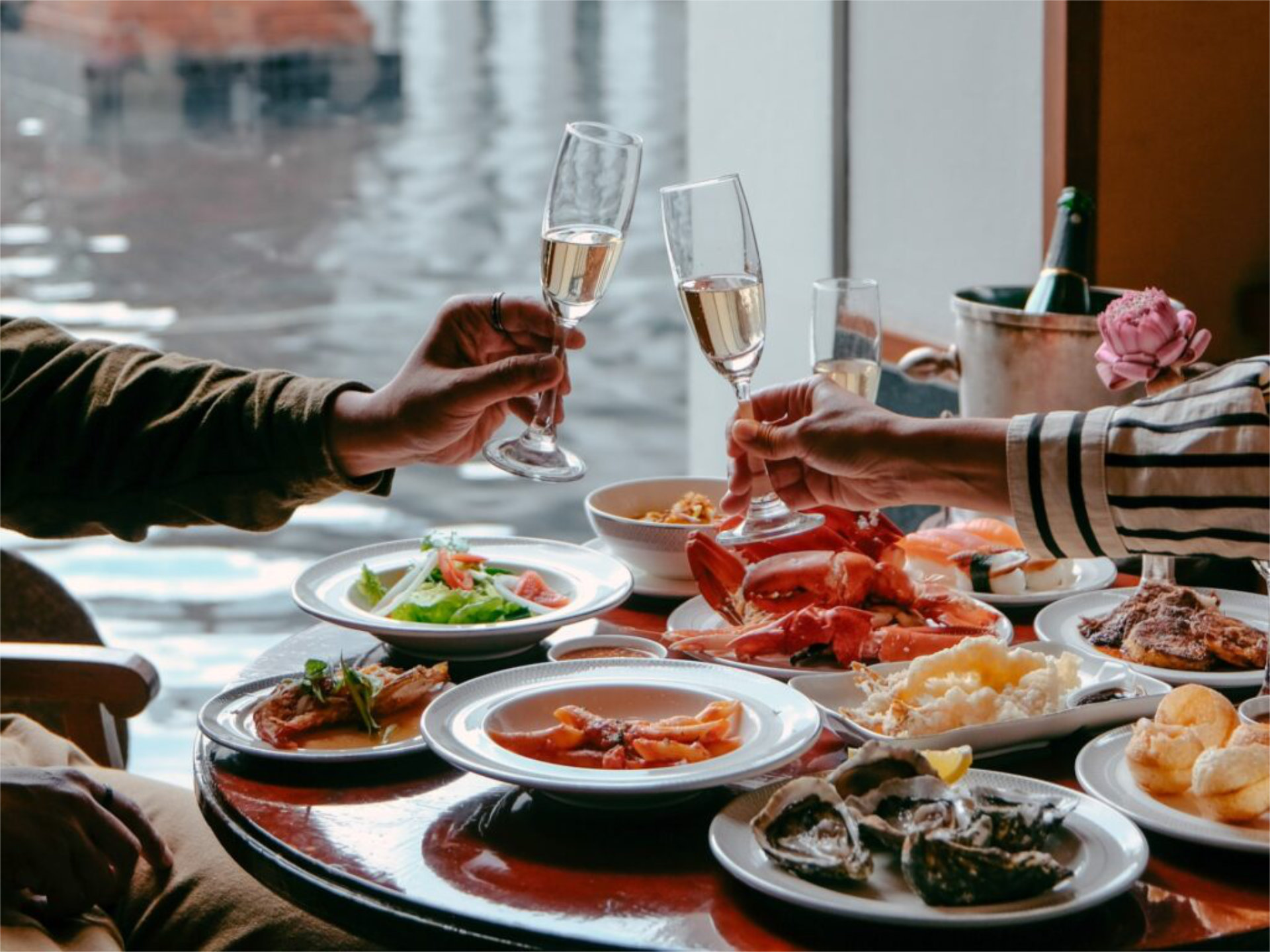 Sunday brunch at The Sukhothai Bangkok is one of the city's most lavish spreads of crab, clams, oysters and other culinary delights - Luxury Escapes
