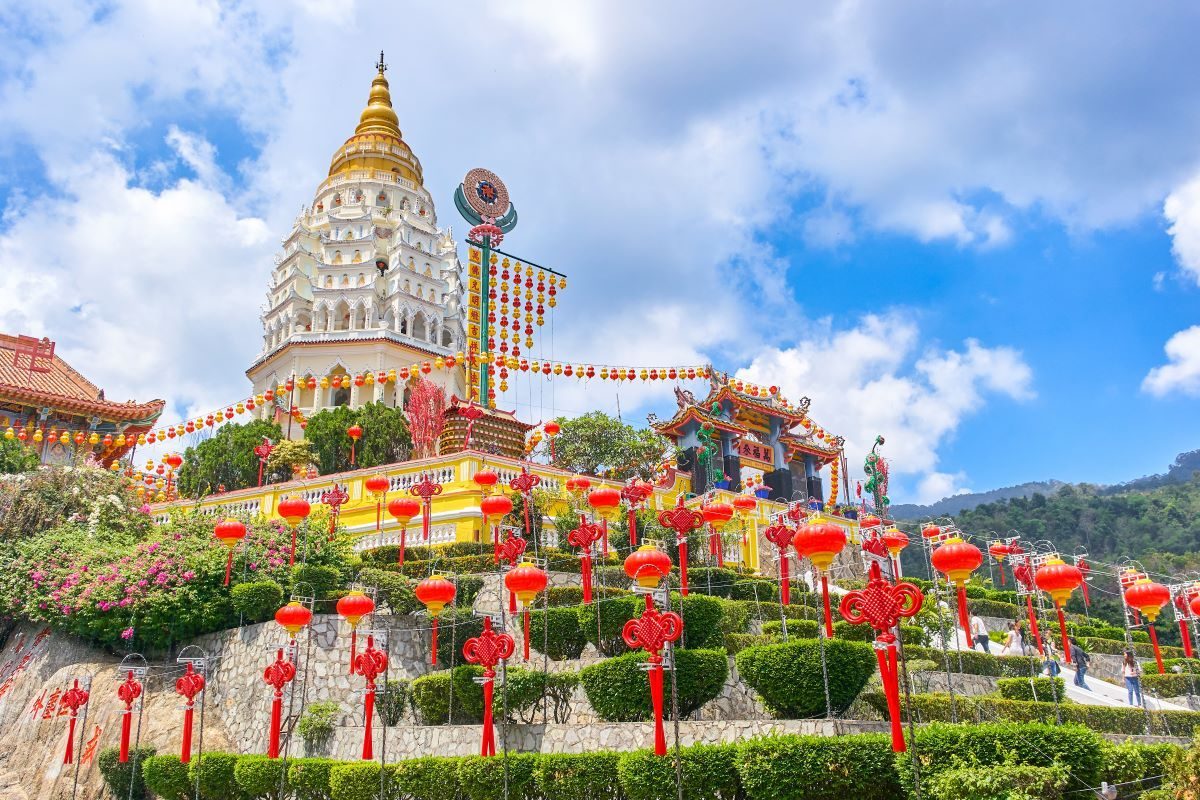 Kek Lok Si Temple decorated with red lanterns for Lunar New Year 2024, Penang, Malaysia, is one of the best places in Penang to celebrate