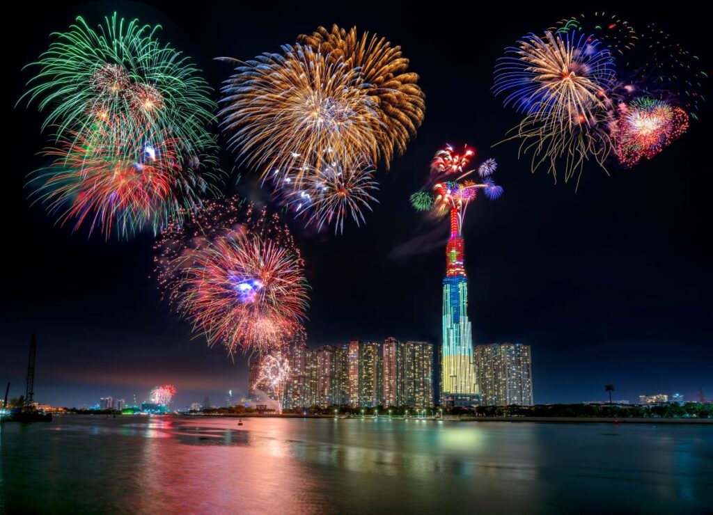 Vibrant fireworks display over Ho Chi Minh City to celebrate Lunar New Year 2024 - Luxury Escapes