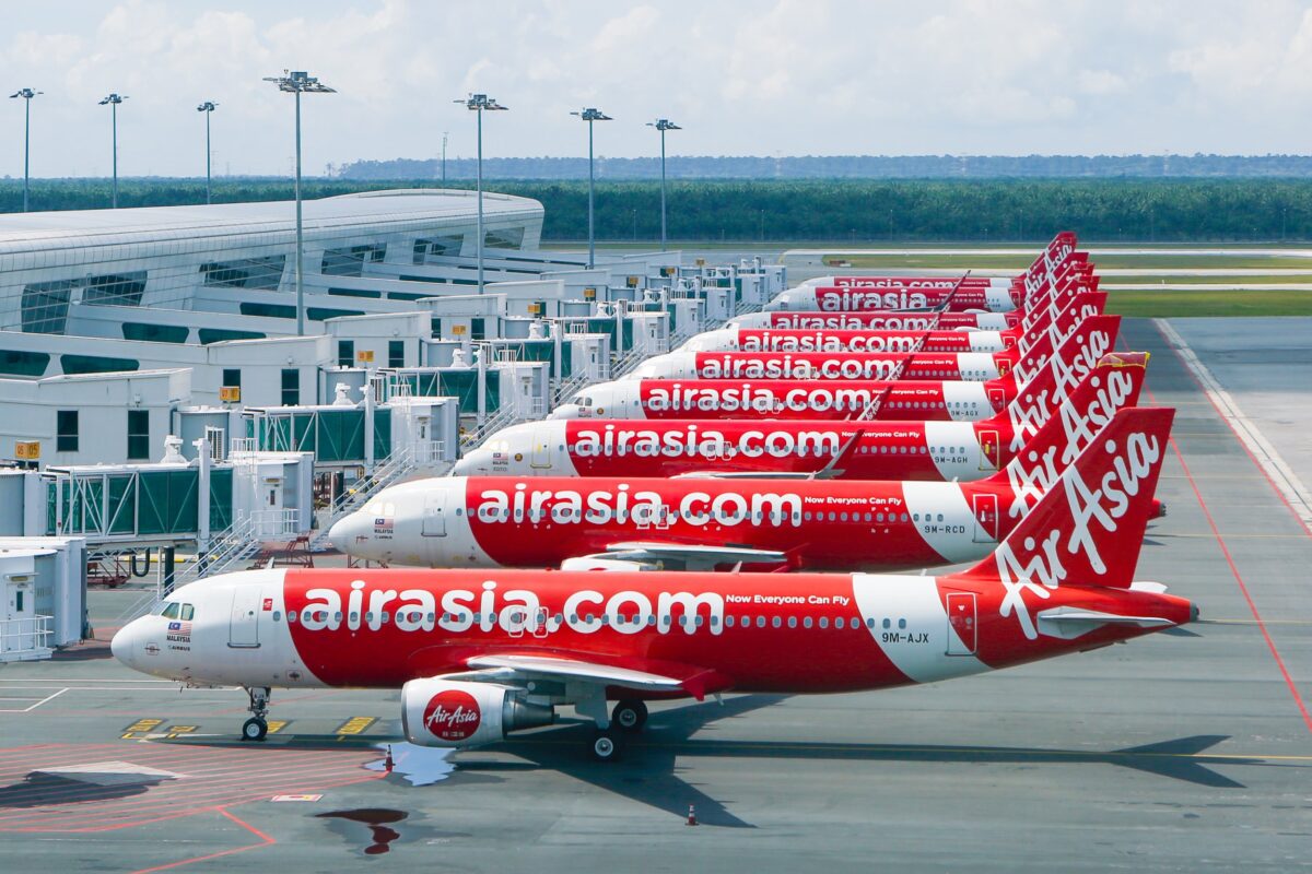 Image of an Airbus A320, one of the Air Asia fleet - Luxury Escapes