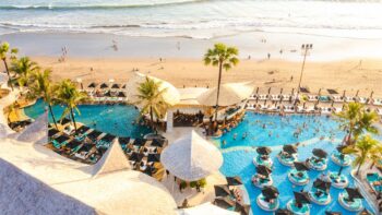FINNS Bali, one of the top things to do in Canggu, Bali - Luxury Escapes
