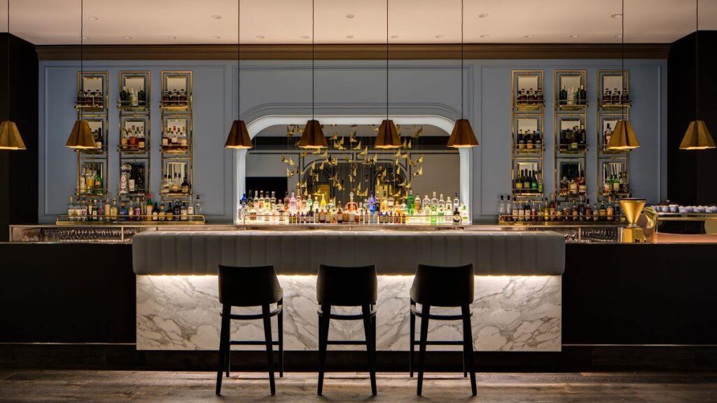 Aster, InterContinental Sydney's sleek rooftop bar - Luxury Escapes