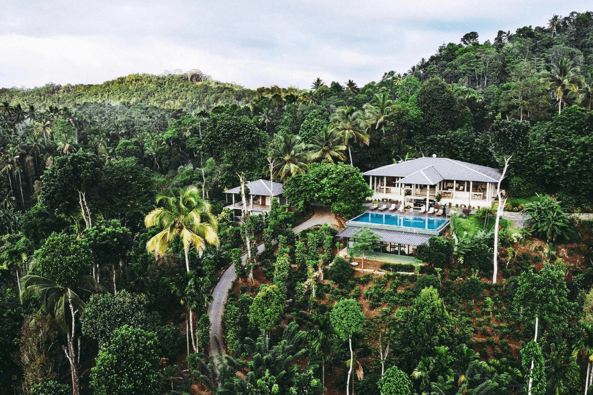 Perched atop a hill and surrounded by acres of spice and tea plantations, Aarunya Nature Resort & Spa is one of Sri Lanka’s most luxurious resorts - Luxury Escapes