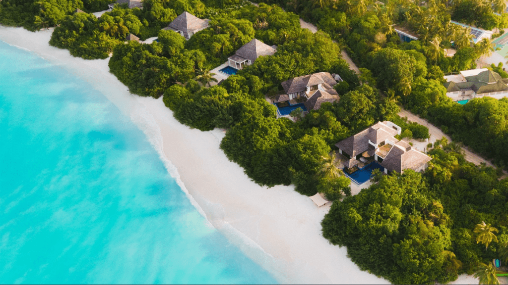 Hideaway Resort Maldives, a resort you could fly to using these international travel tips - Luxury Escapes