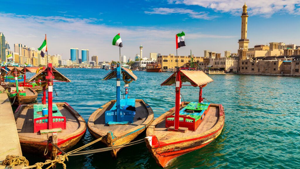 Explore the souks owhen you have 48 hours in Dubai – Luxury Escapes