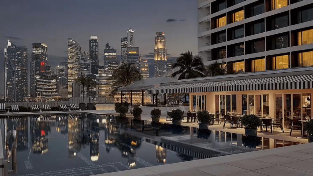 The Singapore city skyline from Mandarin Oriental Singapore - Luxury Escapes