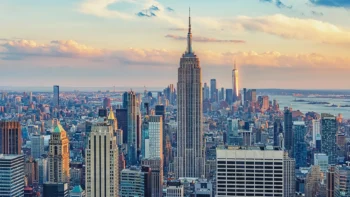 A Bite of the Big Apple: The Best Things to Do in New York City 