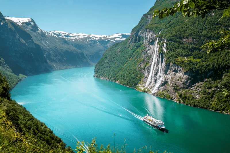 Small-ship cruises to Norway are trending - Luxury Escapes