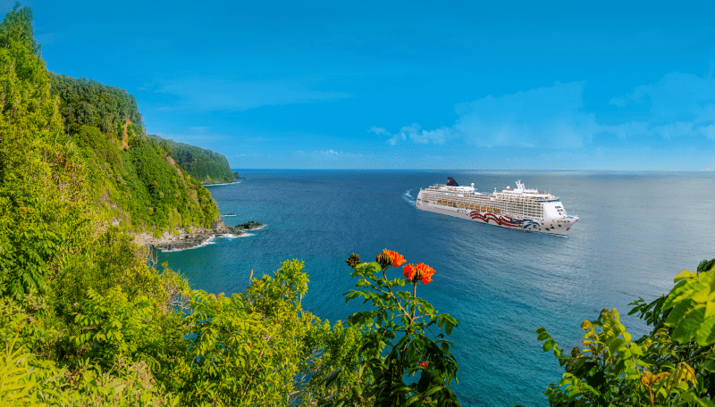 Explore the Hawaiian islands on a cruise with NCL - Luxury Escapes