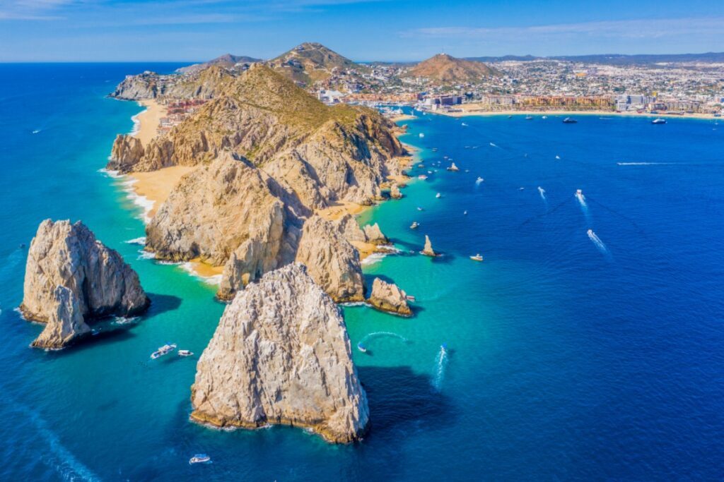 Located at the southern tip of Mexico's Baja California Peninsula, Los Cabos is one of the most stunning destinations along the Mexican Riviera - Luxury Escapes