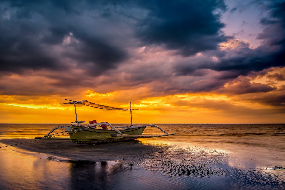 A boat on the sea in Lovina.