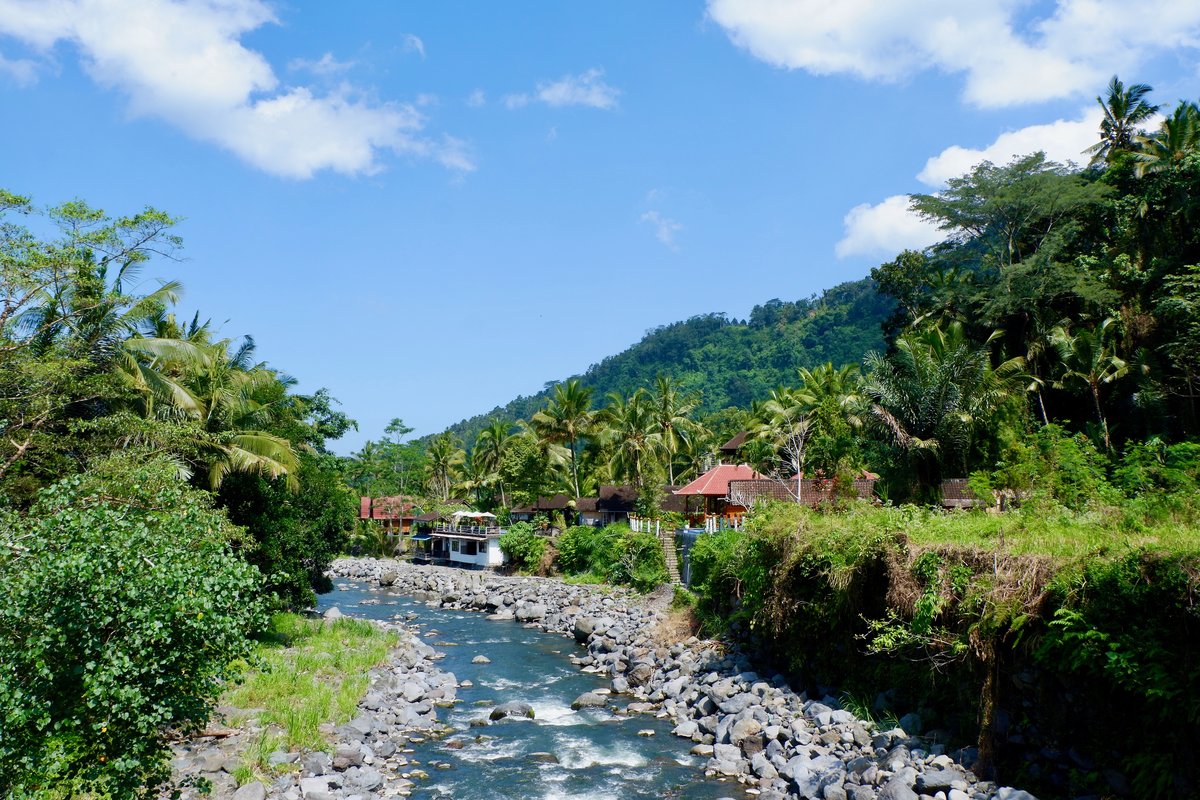 Sidemen river.