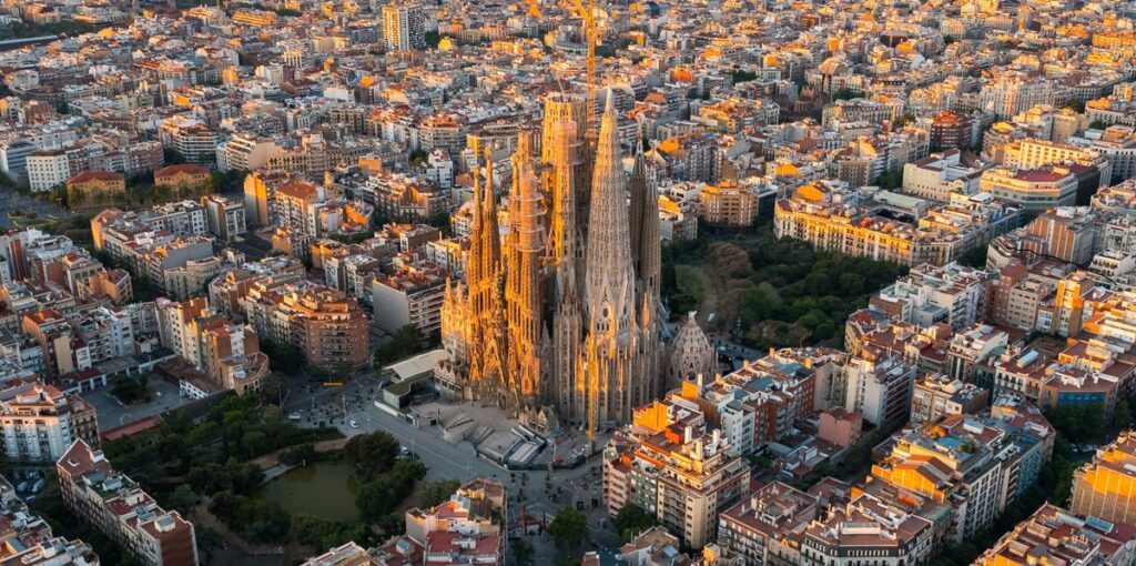 Dream by Luxury Escapes - Where, What & When: An Insider Guide to Barcelona