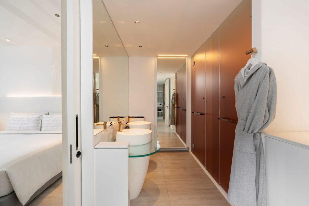 The ensuite of The Townhouse at INNSiDE Meliá Bangkok - Luxury Escapes