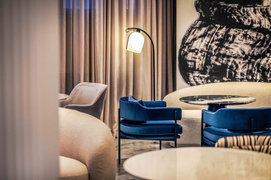 The bar at Lanson Place Parliament Gardens - Luxury Escapes