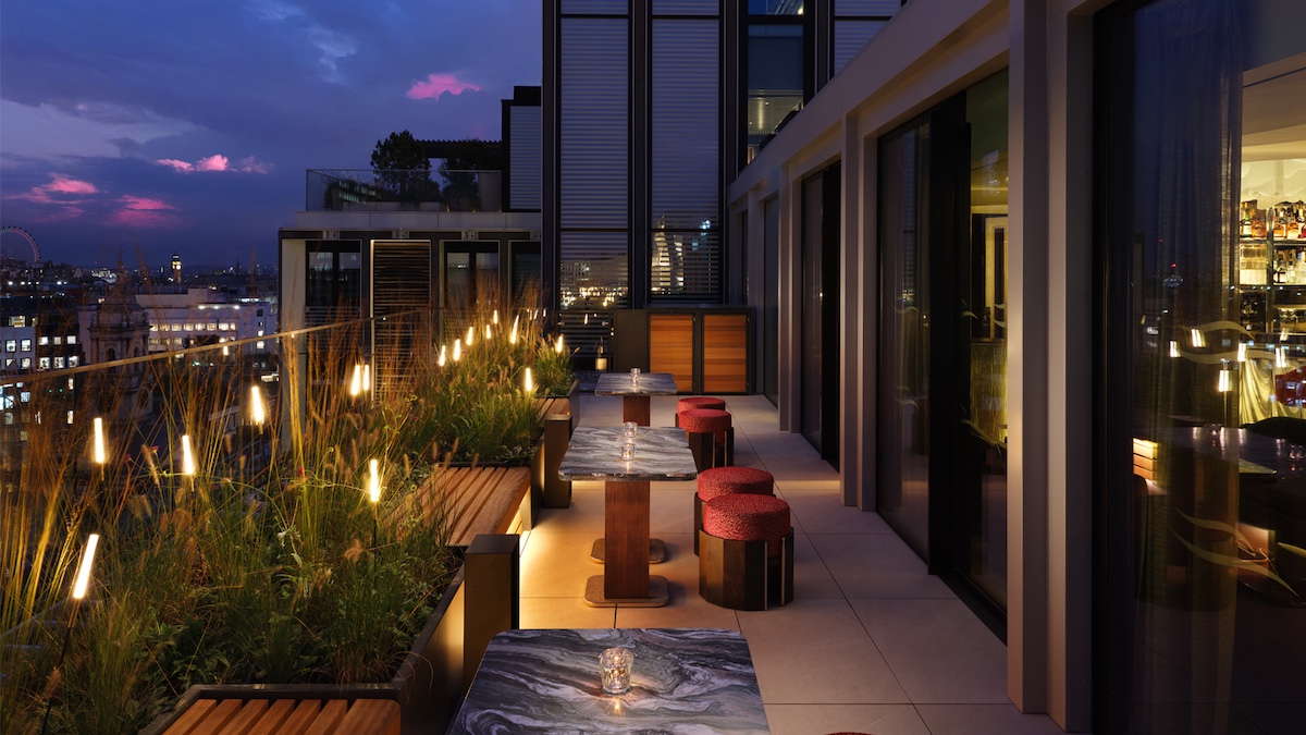 Hanover Bar at Mandarin Oriental Mayfair - Luxury Escapes