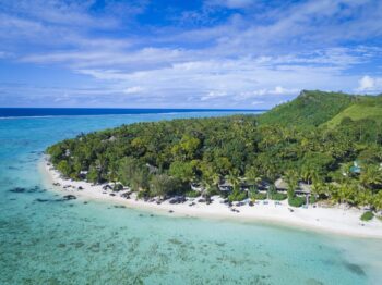 This Award-Winning Cook Islands Resort is Steps From One of the World’s Best Lagoons