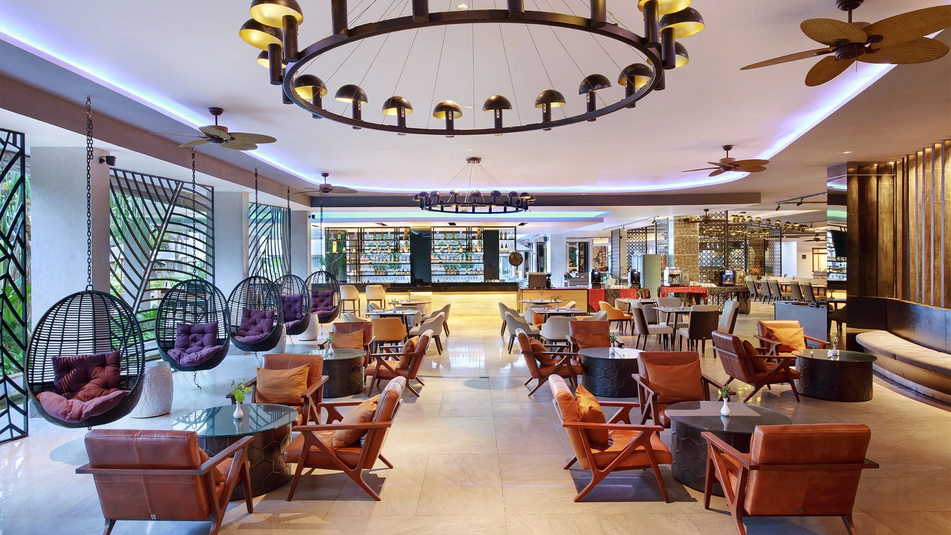 The restaurant at Grand Mercure Bali Seminyak - Luxury Escapes.