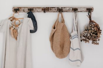 Coastal Connection: Simpson Cottage Offers History and Luxury in a Retro Seaside Idyll