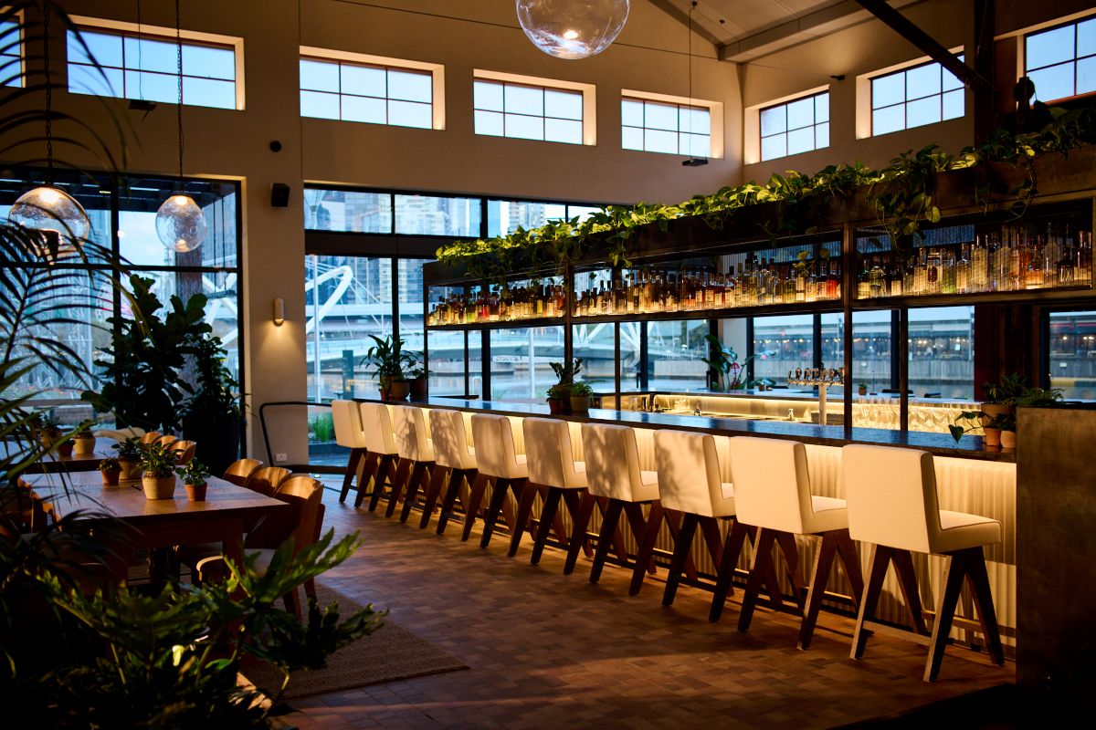 1 Hotel Melbourne Crane Bar & Lounge