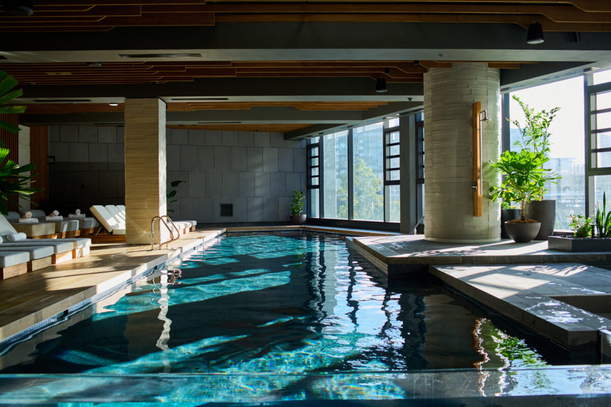 1 Hotel Melbourne indoor pool