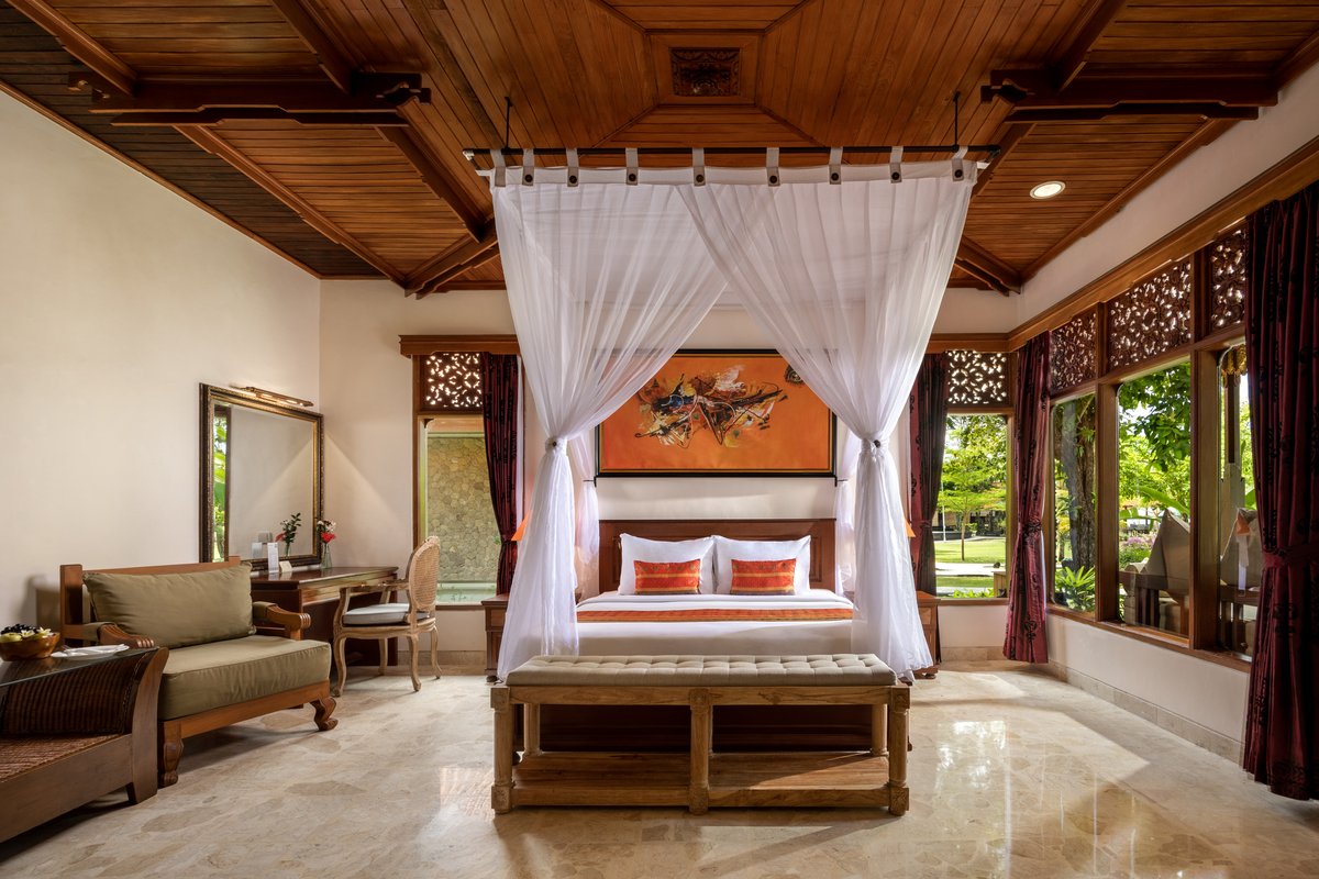Private room at Bali Tropic Resort & Spa.