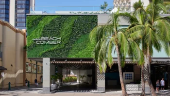 OUTRIGGER Waikiki Beachcomber Hotel exterior