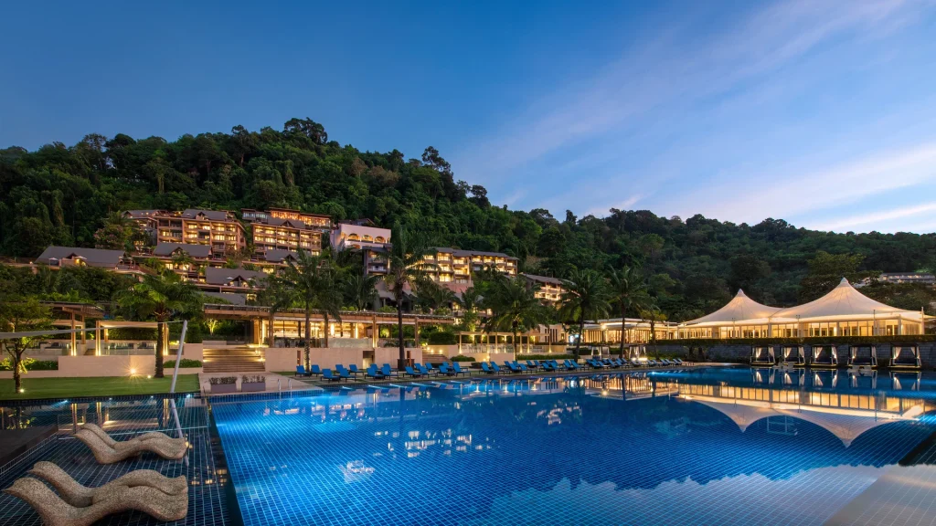 Dream by Luxury Escapes - Hyatt Regency Phuket Resort: Wo Andaman Sonnenuntergänge auf familienfreundliche Leichtigkeit treffen