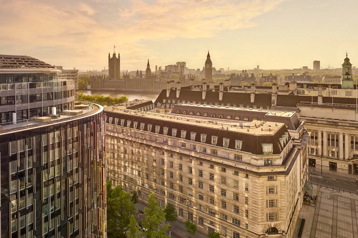 Exterior of Park Plaza London Westminster Bridge - Luxury Escapes