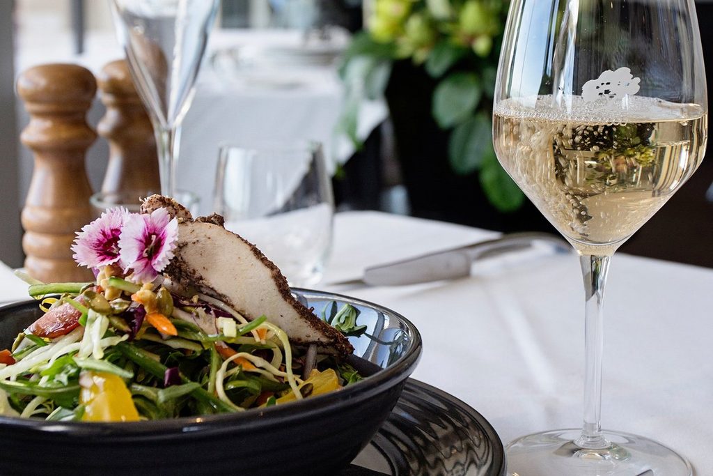 Dream by Luxury Escapes - Golf Mornings, Hot Spring-Hopping and Cellar Door Lunches: This Mornington Peninsula Hideaway Has Range