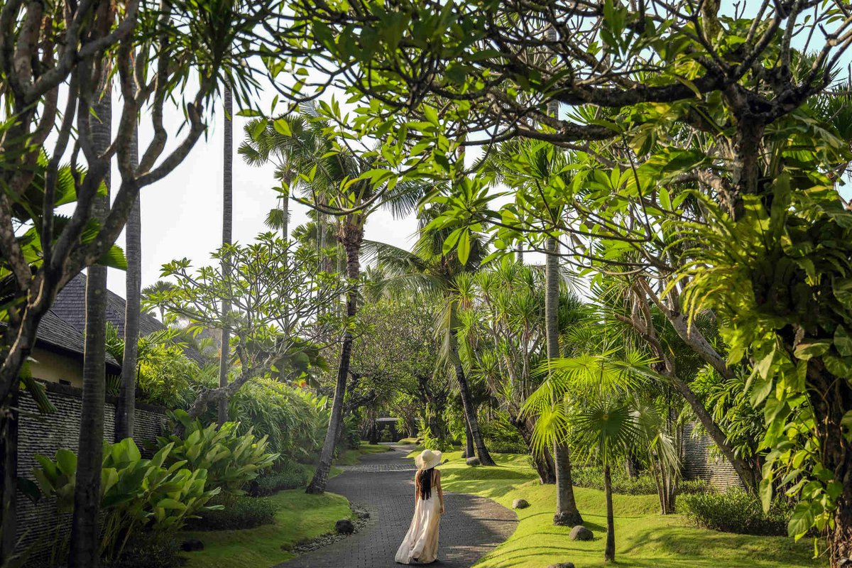 Tropical gardens at Peppers Seminyak