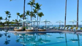 The Hawai‘i Resort That Offers Night Snorkelling with Manta Rays